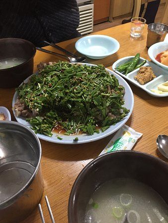 Daehan Ok Ox Bone Soup